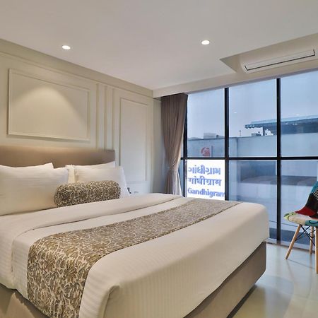 Hotel The Grand Suites Ahmedabad Eksteriør billede