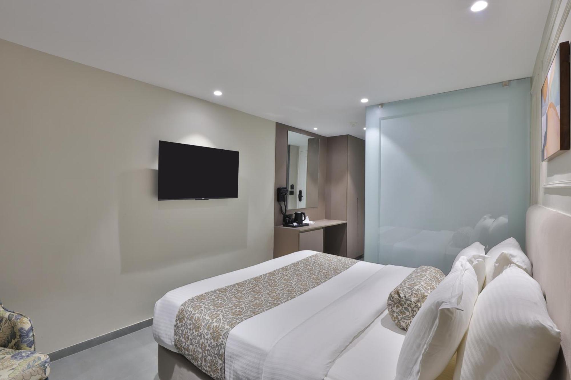 Hotel The Grand Suites Ahmedabad Eksteriør billede