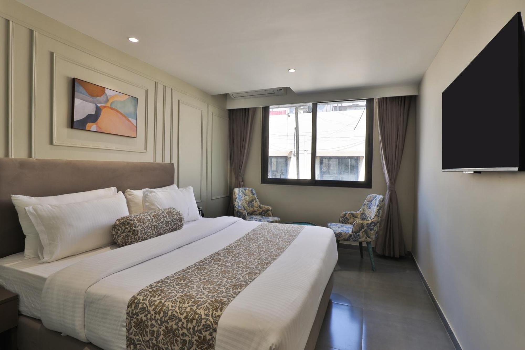 Hotel The Grand Suites Ahmedabad Eksteriør billede