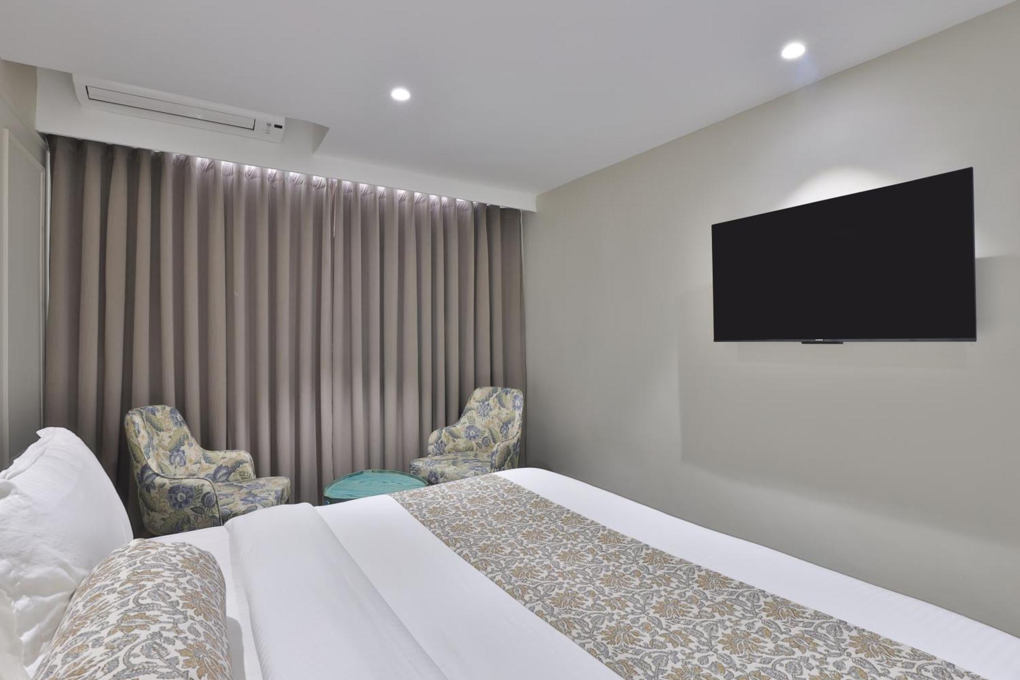 Hotel The Grand Suites Ahmedabad Eksteriør billede