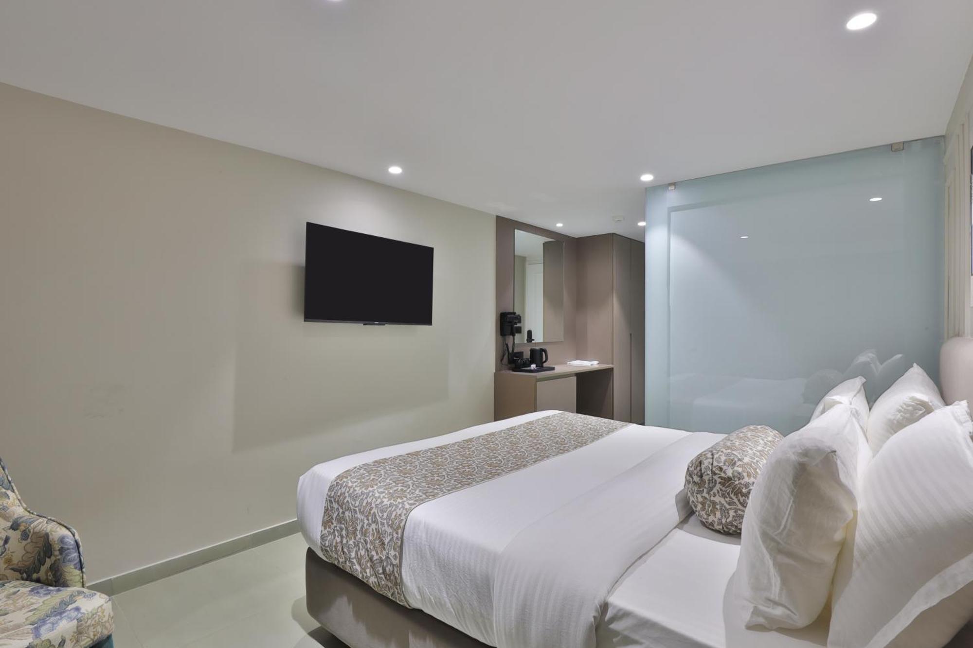 Hotel The Grand Suites Ahmedabad Eksteriør billede